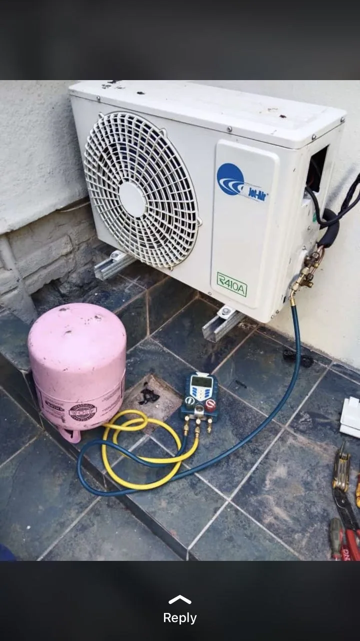 Air conditioning service and installation work